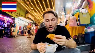 Tasty Food For Homeless Man in Bangkok Thailand 🇹🇭