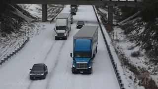 02-15-2021 Vicksburg, MS - I-20 Traffic Gridlock - Vehicles Stuck in Deep Sleet