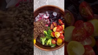 Broccoli, beetroot and lentil salad 🌱