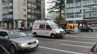 Ambulanță SAJ IS B1/B2 209 EMU Volkswagen T5  Arrives At Hospital | Iași