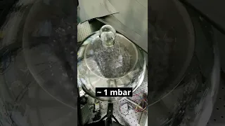 Bubbling liquid in vacuum (degassing, 20x time-lapse)