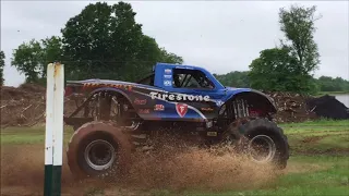 BIGFOOT Monster Truck Car Crush 5 19 18