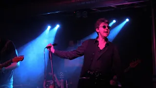 DAVID BOWIE "TIME" Live performed by Aladdin Insane David Bowie Tribute @ Let It Beer