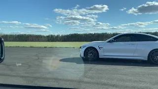 E30 Turbo vs BMW M4