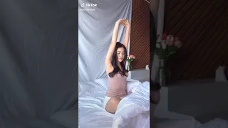 Sexy girl show time on the bed