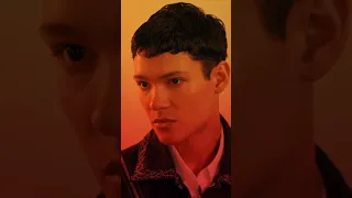 Omar Rudberg in a video promoting his new single "Off My Mind", to be release on October 20th