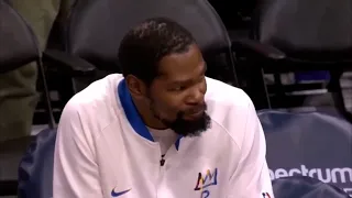 Little girl made Kevin Durant smile after he saw her poster