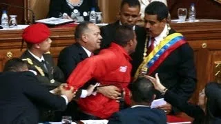 Los reflejos de Diosdado Cabello y su intento de "proteger" a Nicolás Maduro