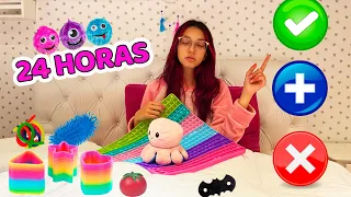 TROCANDO FIDGET TOYS COM A MINHA MÃE POR UM DIA INTEIRO | Luluca