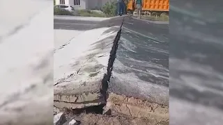 Түркістан облысында жолдың бетоны көтеріліп кетті