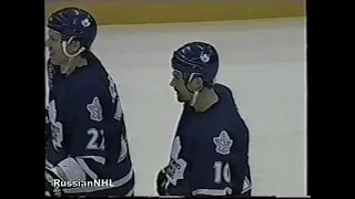 Igor Korolev scores vs Red Wings using opponent's skate (31 dec 1998)