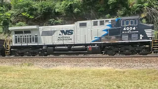 **RARE AC/DC Conversion and High-Hood!** Small Railfanning at the Horseshoe Curve at Altoona, PA