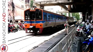 From Ratchaprarop ARL to CentralWorld - Walking In Bangkok