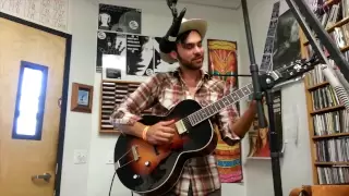 Shakey Graves - "Built To Roam" (A Fistful Of Vinyl sessions) on KXLU 88.9 FM Los Angeles