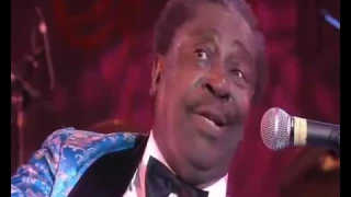 B B  King   Please Accept My Love Live at Montreux 1993   YouTube