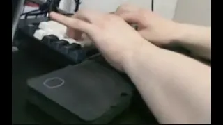 Dressurf broke his Jakads Keyboard