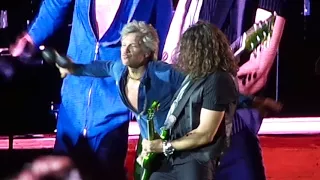 Bon Jovi - Keep the Faith (Live at Rock In Rio 2017)