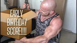 EARLY BIRTHDAY GIFT!!!!  Unboxing New Bass Guitar