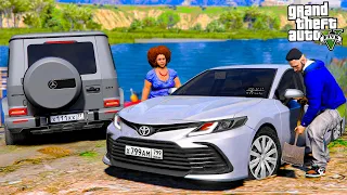 РЕАЛЬНАЯ ЖИЗНЬ В GTA 5 - МАМА ГАРВИНА ЗАСТРЯЛА В ГРЯЗИ НА TOYOTA CAMRY! ГРЯЗЕВАЯ ЛОВУШКА! 🌊ВОТЕР