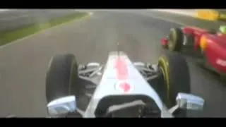 HAMILTON-MASSA CRASH AT INDIAN GP 2011 (with funny reaction of Mr. Bean)