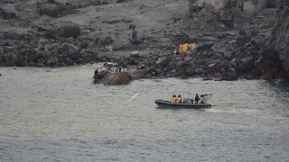 Recuperan los cuerpos de seis fallecidos por la erupción del Whakaari