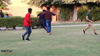 REAL SNAKE PRANK    EPIC SNAKE PRANK IN PAKISTAN    FUNNY REACTIONS    STILL FUN SNAKE PRANK 🐍