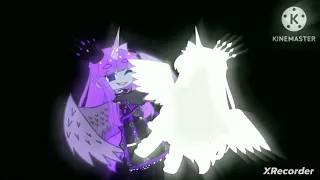 u spin my head right round meme with Celestia and luna mlp