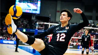 TOP 20 Acrobatic Volleyball Saves That Shocked the World