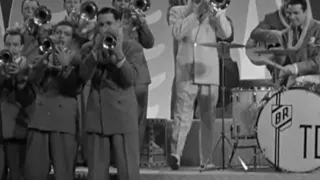 Buddy Rich with Tommy Dorsey 10/22/1945 "Well, Git It!"