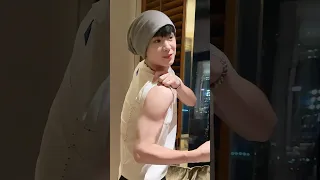 Justin Huang黄明昊会B-Box的肌肉💪🏻Big Muscle😍 #justinhuang #저스틴 #黄明昊 #huangminghao #gym