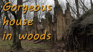 Gorgeous 200 year Old Abandoned House | Beautiful Woodwork