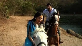 Shlok Saves Astha - Iss Pyaar Ko Kya Naam Doon... Ek Baar Phir