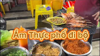 Ẩm thực rất nhiều món ăn ngon tại phố đi bộ sông bạch đằng Thủ Dầu Một./ Nhã 61 /.