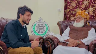 Mujib Zalmi with Maulana Fazl ur Rehman // Pashto beautiful poetry