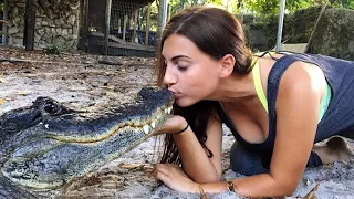 Meet the 22-Year-Old Woman Who Wrestles Alligators for a Living