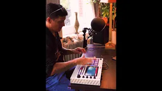 Finger drumming MPC LIVE 2