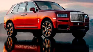 2021 rolls Royce Cullinan in the desert off - roading in luxury SUV