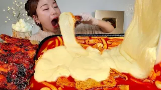 ASMR 치즈 5번추가!! 응급실떡볶이랑 자메이카 치킨 리얼먹방 :) Tteokbokki full of cheese, Barbecue chicken MUKBANG