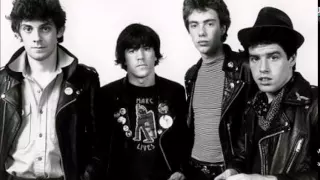 STIFF LITTLE  FINGERS,liverpool uni 81