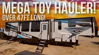 This MASSIVE 47ft RV can fit all your toys! Heartland Cyclone 4014C
