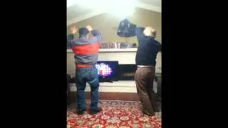 2 Old Guys Try To Dance To "Womanizer" By Britney Spears on Nintendo Wii