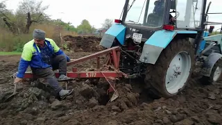 The plowing is tin, MTZ 82 just goes out in the furrow.There is not enough motor power.