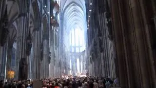 Taufe am Ostersonntag im Kölner Dom 2011