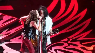 Legendary rockers AEROSMITH kicked off their "Peace Out" farewell tour saturday, september 21