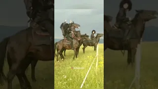 Карачаевские джигиты на коня карачаевской породы🔥Как-нибудь выложу их джигитовку ✊️