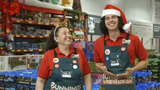 TVC Bunnings Warehouse 12/2022: Gina & Anthony - Big Italian family Christmas 30s