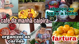 CAFÉ DA MANHÃ NA ROÇA:  vida simples na roça |  ALMOÇO COMPLETO NO FOGÃO A LENHA e maís...