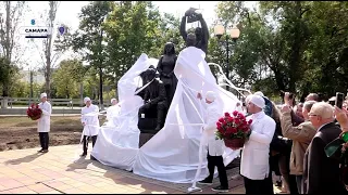 В Самаре открыли памятник медикам разных поколений