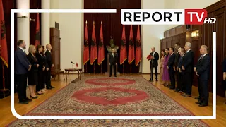 Report TV -Ndryshimet në qeveri/ Pesë ministrat e rinj betohen tek Presidenti