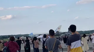 Air Force One landing in Yokota Air Base Japan